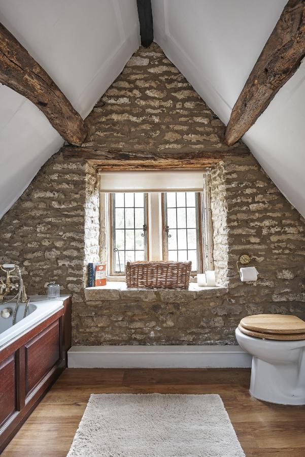 Luxury Cotswolds Cottage Optional Hot Tub, キャッスル・クーム エクステリア 写真